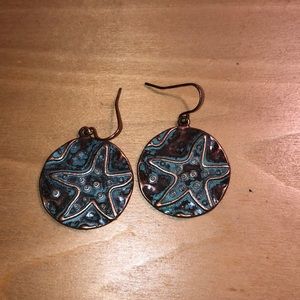 Starfish hang down earrings